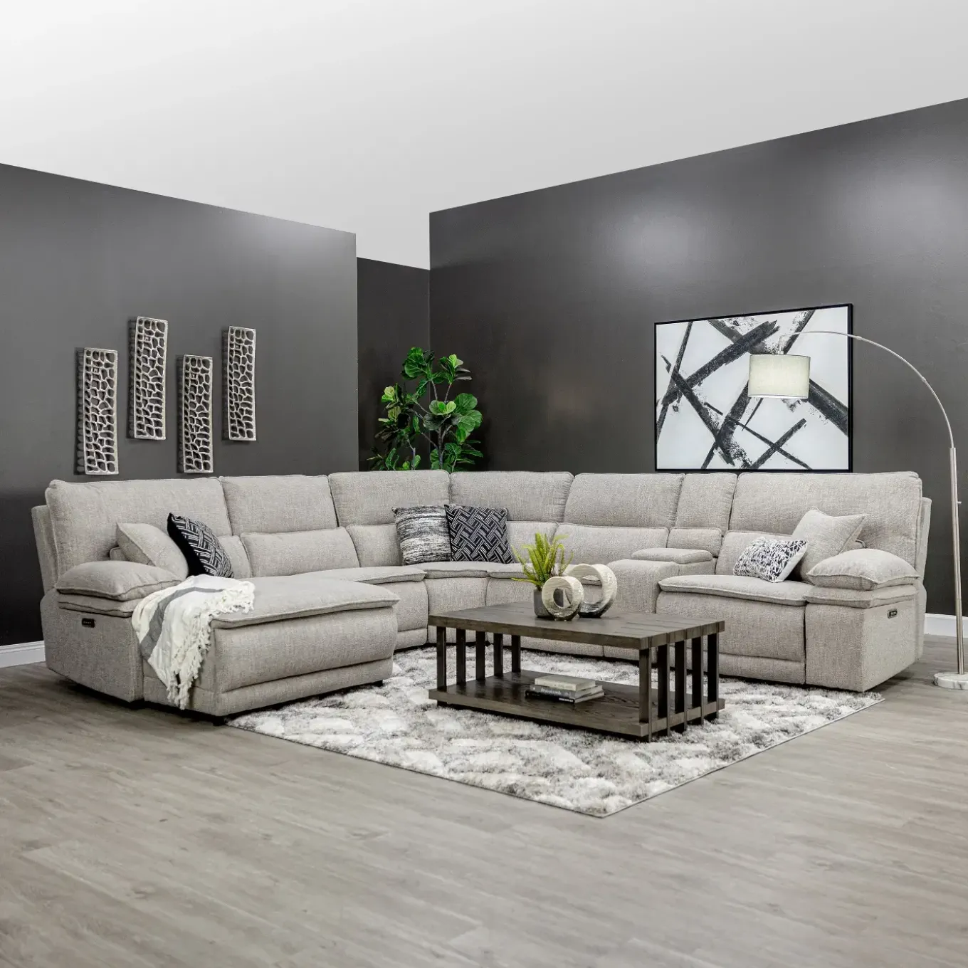 Goliath 6pc Power Chaise Sectional