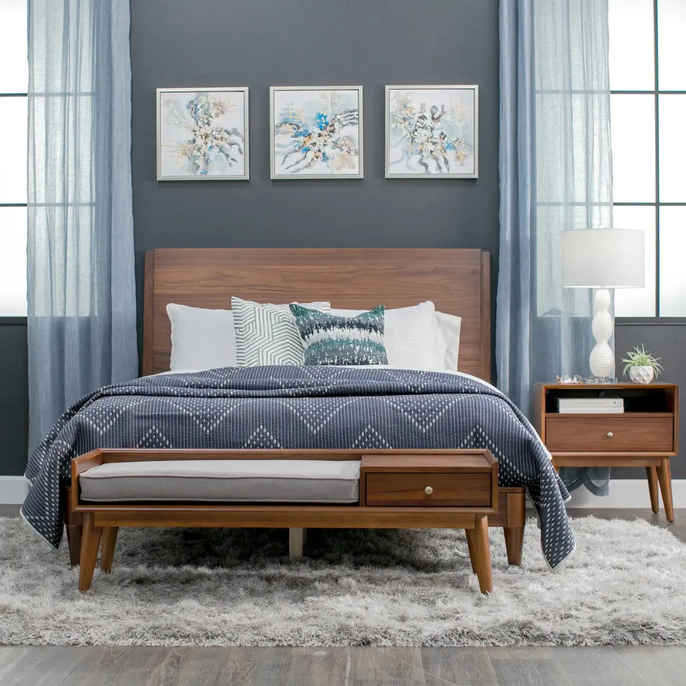 Minetta Eastern King Panel Bed